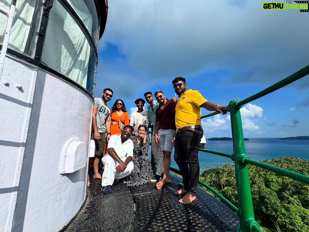 Vartika Jha - 16.6K Likes - Crazy friends make the best memories🥂

#andmanymore #andmannicobarislands #friendshipgoals #beaches