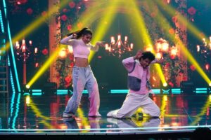 Vartika Jha Instagram - Dilrubaa 😍💕…

.

#vartikajha #ranjeetjha #vartikaxranjeet #hiphopindia