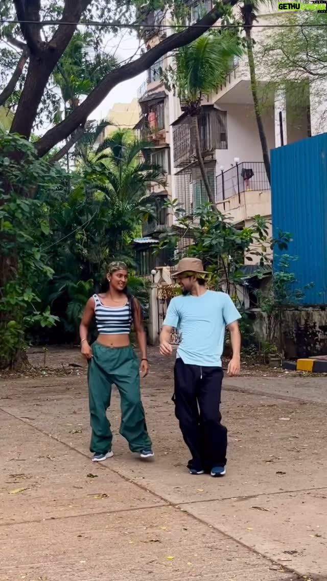 Vartika Jha - 179.5K Likes - WOHU WOHU WOHU WOOOOO… ;)
.
.

.
.
.
.
.
.

#rupeshsoni #vartikajha #dance #20s