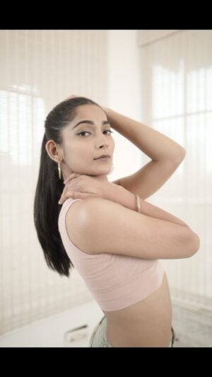 Vartika Jha Instagram - #ad
This song is absolute perfection! I’m completely hooked and can’t stop grooving to it. #NoorHookstepChallenge 

Go participate now in the #NoorHookstepChallenge by simply tagging @glowandlovely.india @shehnaazgill @harrdysandhu, 
and you might get featured in Harrdy Sandhu’s feed! 😍

Can’t wait to see the magic you will create! ❤️

#NoorHookstepChallenge #GlowAndLovely #Noor #GlowUp

Captured and edited by @randomankit04 ❤️ @aniii_ket01 ❤️