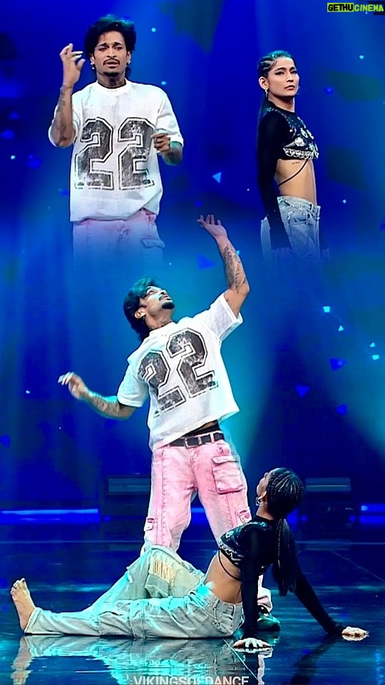 Vartika Jha - 37.8K Likes - Bhai Sahab 🙌🔥
@hectik_tha_baddtwinn
@jhavartika 
Hip Hop India Season 2, on Amazon Mx Player.
#HipHopIndiaSeason2 #AmazonMXPlayer
.
.

@remodsouza
@malaikaaroraofficial
.
.

For more dance video follow our page.... 
@vikingsofdance 
@vikingsofdance
@vikingsofdance

.

 #hiphopindiashow #realityshow #dancevideo #dancedance #dance #dancer #choreography #flow #vibe #explore 
.
.
** No copyright infringement intended !
 I do not own any rights To this video only using to reach people
.
.
#vikingsofdance