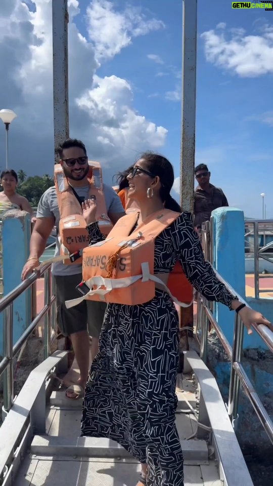 Vartika Jha - 22.4K Likes - Andaman Vibe ✨❤️

Thank you so much @andamanbliss ♥️
Shoot and edit @capturewithmoment perfect  and edit
#reelinstagram #feelkaroreelkaro
#exploremore
#viralvideos #trendingreels