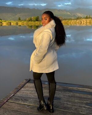 Veekee James Instagram - 18 Slides of beauty, nature & familyš„°
Happy New Week VJ Armyā¤ļø