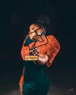 Veekee James Instagram - From AJEGUNLE to the WORLD š
The place where Champions are raised!
Thank you @quistar_ for my Award Winning Picturesš„š„°
