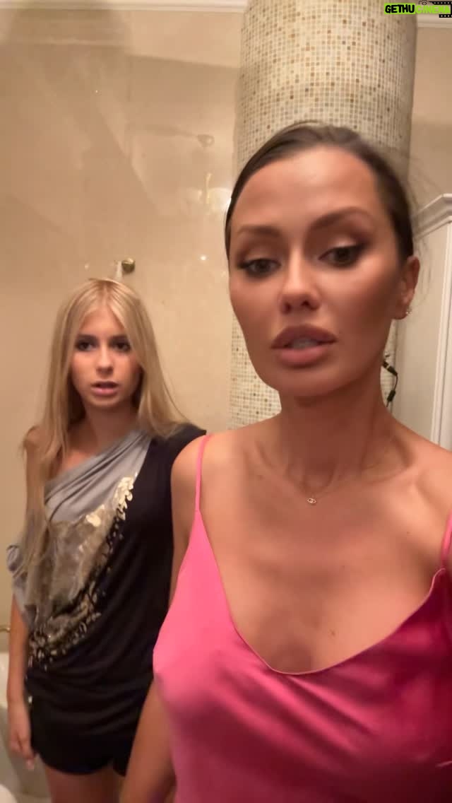 Victoria Bonya - 142.7K Likes - Верим Анджелине?