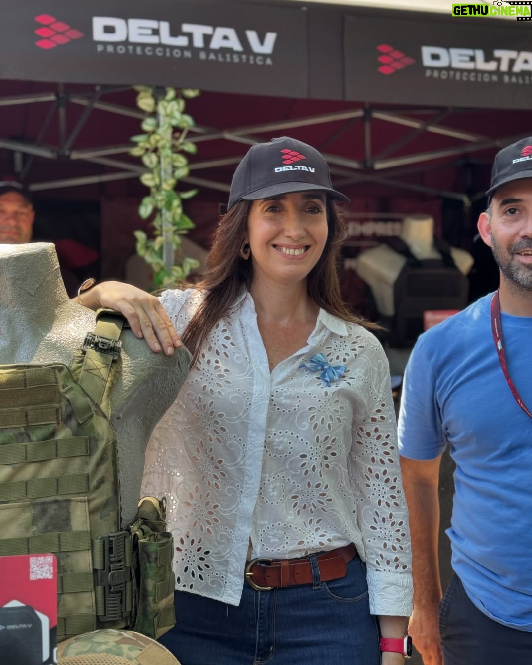Victoria Villarruel - 187.3K Likes - BERSA es un ejemplo de Industria nacional competitiva y recursos humanos de excelencia, eso somos los argentinos. Creamos en nosotros mismos, el Estado Argentino acompañando al sector privado que crea riqueza y puestos de trabajo para nuestras familias, este es el camino a la prosperidad. Sigamos juntos esta línea. 🇦🇷 Hoy en el Encuentro de Defensa y Seguridad 2024 de BERSA pudimos ver a las empresas del sector que fabrican armas, chalecos antibalas, blindados, armas no letales y además la invaluable presencia del Ejército Argentino, la PFA, Gendarmería, Prefectura y PSA junto a las Fuerzas policiales de otras provincias. Gracias por invitarme!!! 🇦🇷