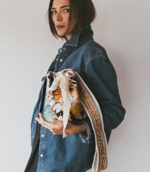 Viña Machado Instagram - Un clásico que nunca pasa de moda. La Mochila Laaput, tejiendo historias con telas que guardan memoria. @silviatcherassi 

Fotos by @luisegurrola
