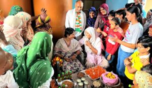 Vinesh Phogat Instagram - लखमीरवाला गांव में अपनों के बीच 🙏