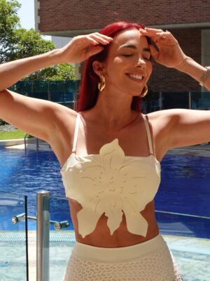 Violeta Bergonzi Instagram - Unas foticos tropicoquetas 🌴
En un lugar hermoso @hoteldanncarltonbaq
Sin duda el mejor hotel para disfrutar en familia de esta ciudad hermosa 🤩
Unos días que nos recargaron de amor y buena energía ✨
#barranquilla #hotelbarranquilla #turismobarranquilla
