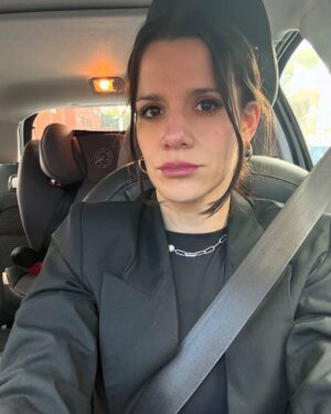 Violeta Urtizberea Instagram - Pasa tan rápido octubre que me olvide de despedir a septiembre