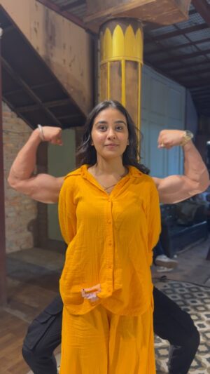 Vishaka Panwar Instagram - साया मेरा है तू और मैं तेरा ❤️🧿
#explorepage #reelitfeelit #jaatjaatni