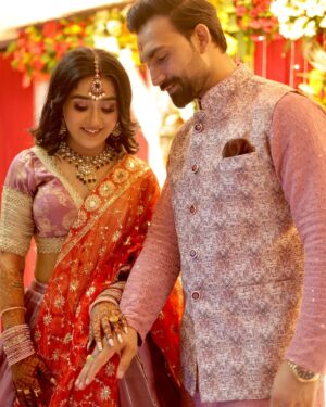 Vishaka Panwar Instagram - Finally Engaged 💍❤️
Love you Ladu @vishaka__jaatni 🧿
Mua - @rubysharmamakeovers13
Click by = @edge_.studio @poohspix
#jaatjaatni #engaged #outfitoftheday #explorepage
