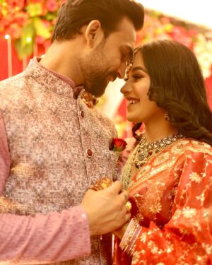 Vishaka Panwar Instagram - Finally Engaged 💍❤️
Love you Ladu @vishaka__jaatni 🧿
Mua - @rubysharmamakeovers13
Click by = @edge_.studio @poohspix
#jaatjaatni #engaged #outfitoftheday #explorepage