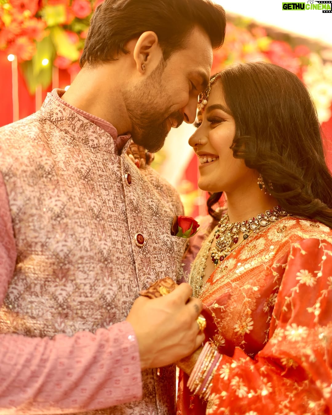 Vishaka Panwar - 596.1K Likes - Finally Engaged 💍❤️
Love you Ladu @vishaka__jaatni 🧿

Mua - @rubysharmamakeovers13 

Click by = @edge_.studio @poohspix 

#jaatjaatni #engaged  #outfitoftheday #explorepage