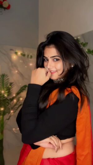 Vishali Instagram - Why so shy...?🧡
#foryou #visshh #sundari #explorepage✨ #treandingreels