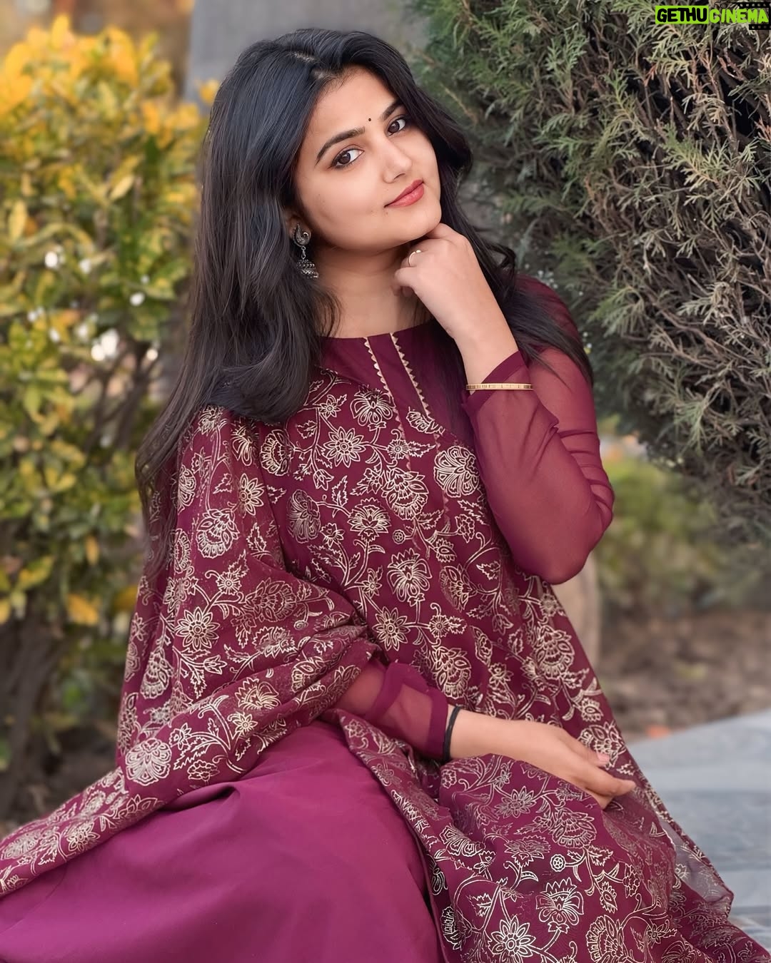 Vishali - 67.8K Likes - Rooted in culture, blooming in style❤️🌸🌷

#pic #picture #photo #photooftheday #photography #photoshoot #picoftheday #trending #explore #portrait #traditional #explore #explorepage