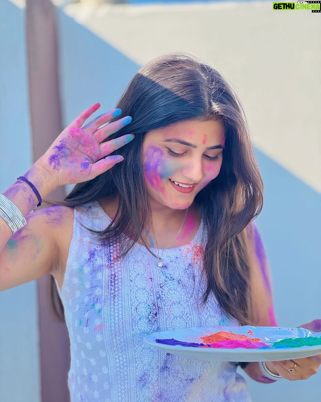 Vishali - 15.9K Likes - Let’s paint 🎨our hearts ❤️with love & kindness this Holi🥰

#pic #picture #picoftheday #photo #photooftheday #photography #photoshoot #instagood #instagram #trending #explore #foryou #holi