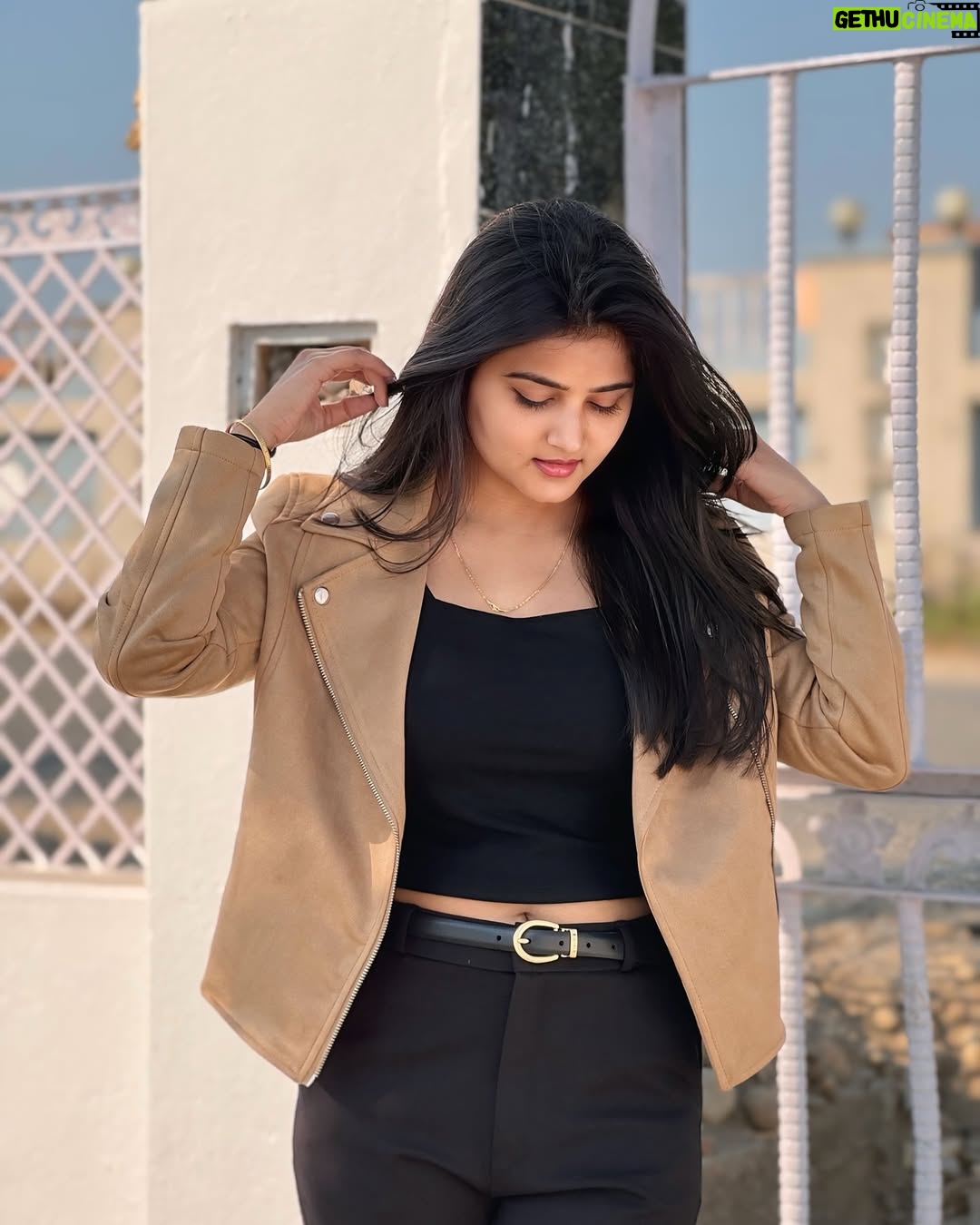 Vishali - 42.6K Likes - Glowy photos, endless vibes❤️🫧

#pic #picture #picoftheday #photooftheday #photo #photoshoot #instagram #instalike #instagood #trending #explore #explorepage #portrait
