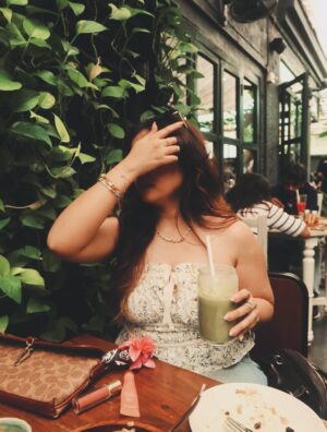 Vitasta Bhat Instagram - Pune is so cute and so is @rituu.t 🥰🤍