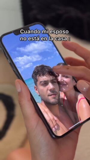 Vivian Ossa Instagram - 😂😂😂No se porque pero pasa 🙈 alguna explicación científica ? #parejas #comedia #humor  #parati #humordeparejas