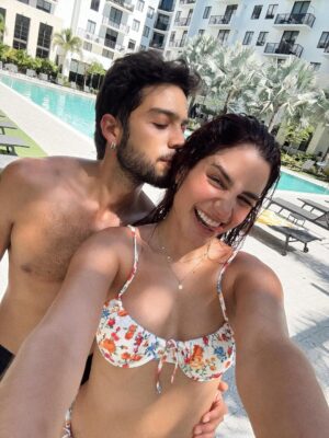 Vivian Ossa Instagram - Modo verano 🌞