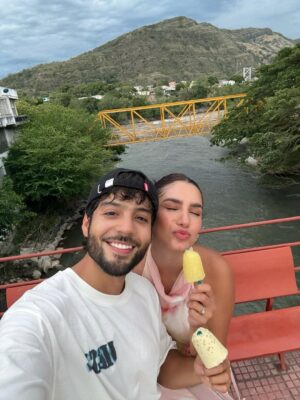 Vivian Ossa Instagram - Honda siempre me traes lindos recuerdos 🌸 #sundaymood