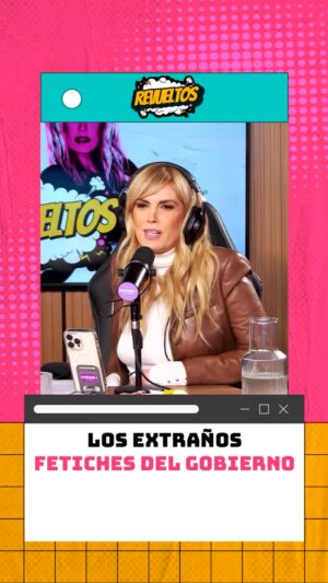Viviana Canosa Instagram - ¿El Presidente tiene un morbo con los granaderos?👀
Mientras los diputados iban contra los vetos, el Presidente estaba escuchando las canciones de Star Wars 😳
#carnavalstream #stream #argentina #javiermilei #starwars #granaderos