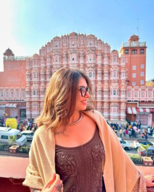 Vrushali Vachhiyat Instagram - Postcards from Jaipur 🦚🌷
.
#travelgram #vrunicorns #jaipur #hawamahal #jalmahal #travellife #jaipurdiaries #jaipurcity #rajasthan