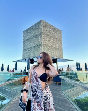 Vrushali Vachhiyat Instagram - Sunset views and good grooves at Savaya 🥂 - basking in the Bali magic☀️🌴
.
Outfit: @bidhaman
.
#SavayaClub #BaliAdventures #baliindonesia #balilivin #balilife #baliisland #uluwatu #travelgram #travellife #whatiwore #balioutfit #savayabali #savaya