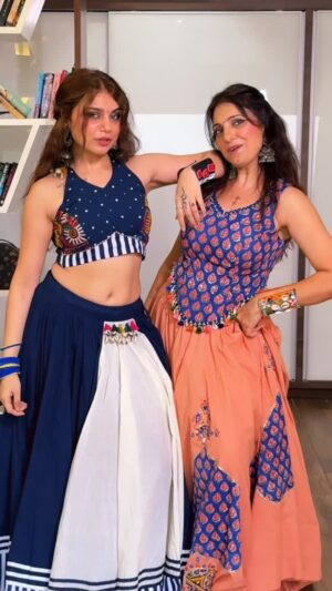 Vrushali Vachhiyat Instagram - Navratri Day 1, lessgooooo💃🚀✨⚡️
Outfits by : @prachithelabel
.
#feelitreelit #exploremore #outfitinspiration #navratri2025 #navratri2025 #navratrichaniyacholi