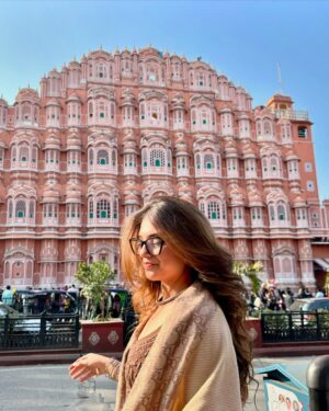 Vrushali Vachhiyat Instagram - Postcards from Jaipur 🦚🌷
.
#travelgram #vrunicorns #jaipur #hawamahal #jalmahal #travellife #jaipurdiaries #jaipurcity #rajasthan