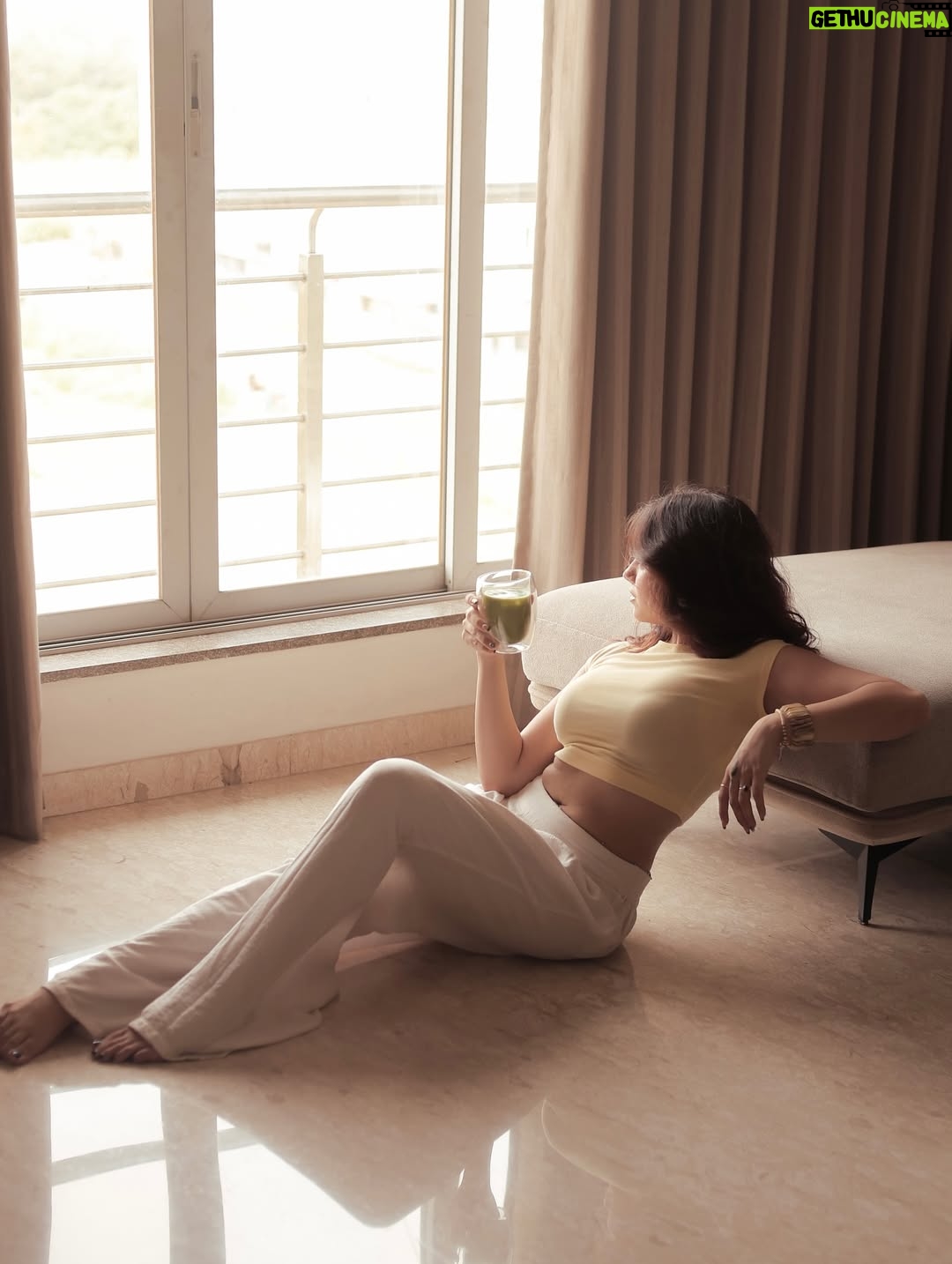 Vrushali Vachhiyat - 3 Likes - Sorry I won’t be able to make it, I have plans…. 
“The plans: 🛌🍵📚” 
.
the 4th slide has my heart 🎀
.
📷: @golden__canvas_creator 
.
#stayin #cozy #homebody #homebodylife #matchagirlie #matcha #homeliving #cozyvibes #softaesthetic #dreamy #goldenhourglow #visualdiary