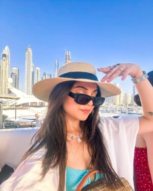 Vrushali Vachhiyat Instagram - The Yacht Party that turned out unexpectedly pretty insaneee❤️✨🫶🏻
.
.
.
#whenindubai #dubai #dubailife #vrunicorns #travelgram #travellife #travelblogger #instatravel #yachtlife #yachtparty