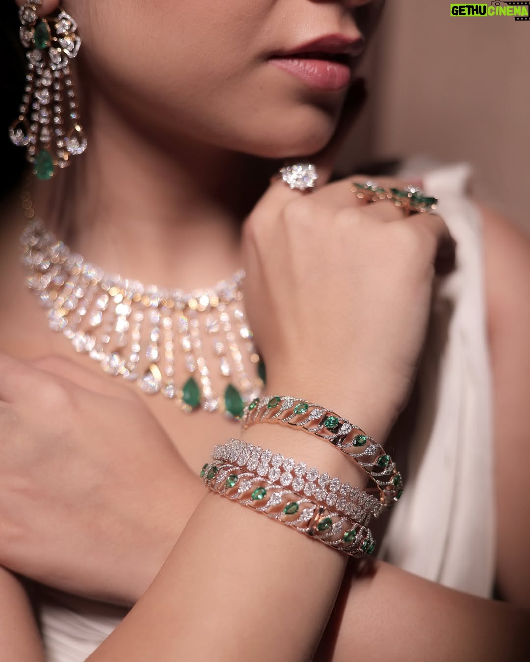 Vrushali Vachhiyat - 3.8K Likes - Diamonds are a girl’s best friend, and @indriyajewels is mine.

I’m absolutely in love with this exquisite diamond set. Each masterpiece here feels like a reflection of endless love, one that elevates every ensemble and makes every moment unforgettable.

 #IndriyaDiamonds #IndriyaJewellery #AdityaBirlaJewellery