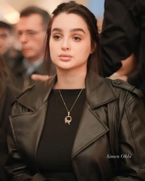 Wahida Dridi Instagram - صور من تأبين الممثل القدير فتحي الهداوي  رحمه الله 🙏🤲 بحضور أصدقائه الممثلين والإعلاميين ..
Aimen Okbi