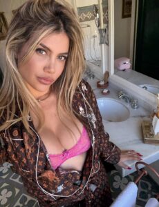Actress Wanda Nara HD Photos and Wallpapers June 2025