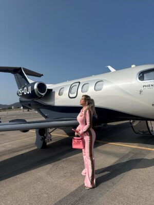 Wanda Nara Instagram - Otro año más en mi isla favorita 🍒 nos vemos pronto Ibiza
@ap_ibiza