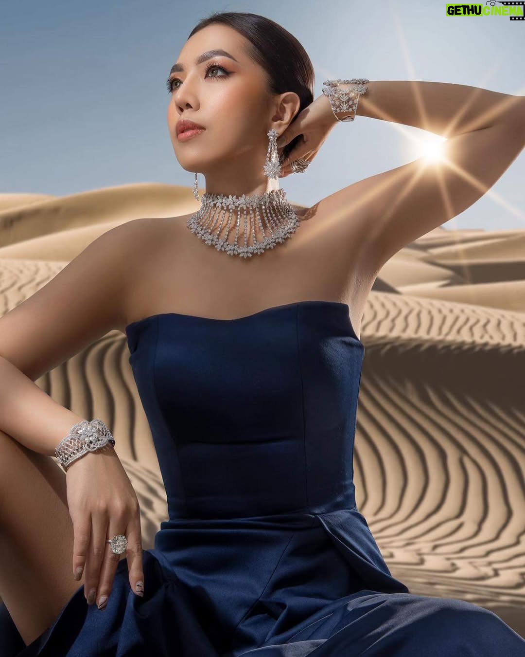 Warso Moe Oo - 1.2K Likes - မိန်းကလေးတိုင်းရဲ့အကြိုက်Sekkyar Shwe Yee Diamond & Jewellery