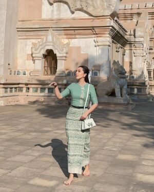 Warso Moe Oo Instagram - မေပယ်လ်လေး ပုဂံခဏရောက်နေတယ်နော် 💚

ဒီည၇နာရီ အပိုင်း-၆လာမယ်နော် 👏🏻👏🏻👏🏻

#သူငယ်ချင်းမိထွေး
