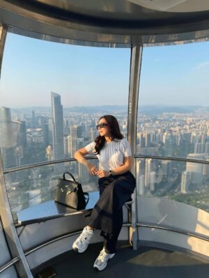 Warso Moe Oo Instagram - Canton Tower ရဲ့အလှနဲ့ကျွန်မ 🗼💙