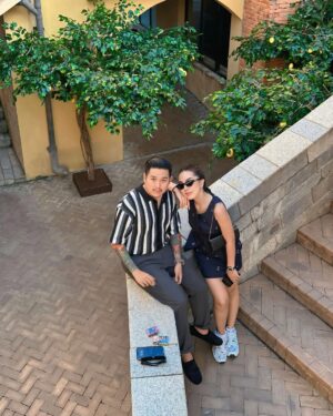 Warso Moe Oo Instagram - အတူရှိတဲ့ဘဝ ဘယ်လောက်ကောင်းလိုက်သလဲ❤️👩‍❤️‍👨
