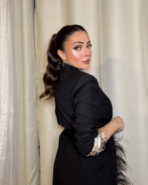 Weaam Magdy Instagram - About last Night♥️✨
Makeup @habiba_azkoul11
Hair @fady_adel_hair_stylist
Balzer dress @lablancaegypt
Styled by @styledbymasha