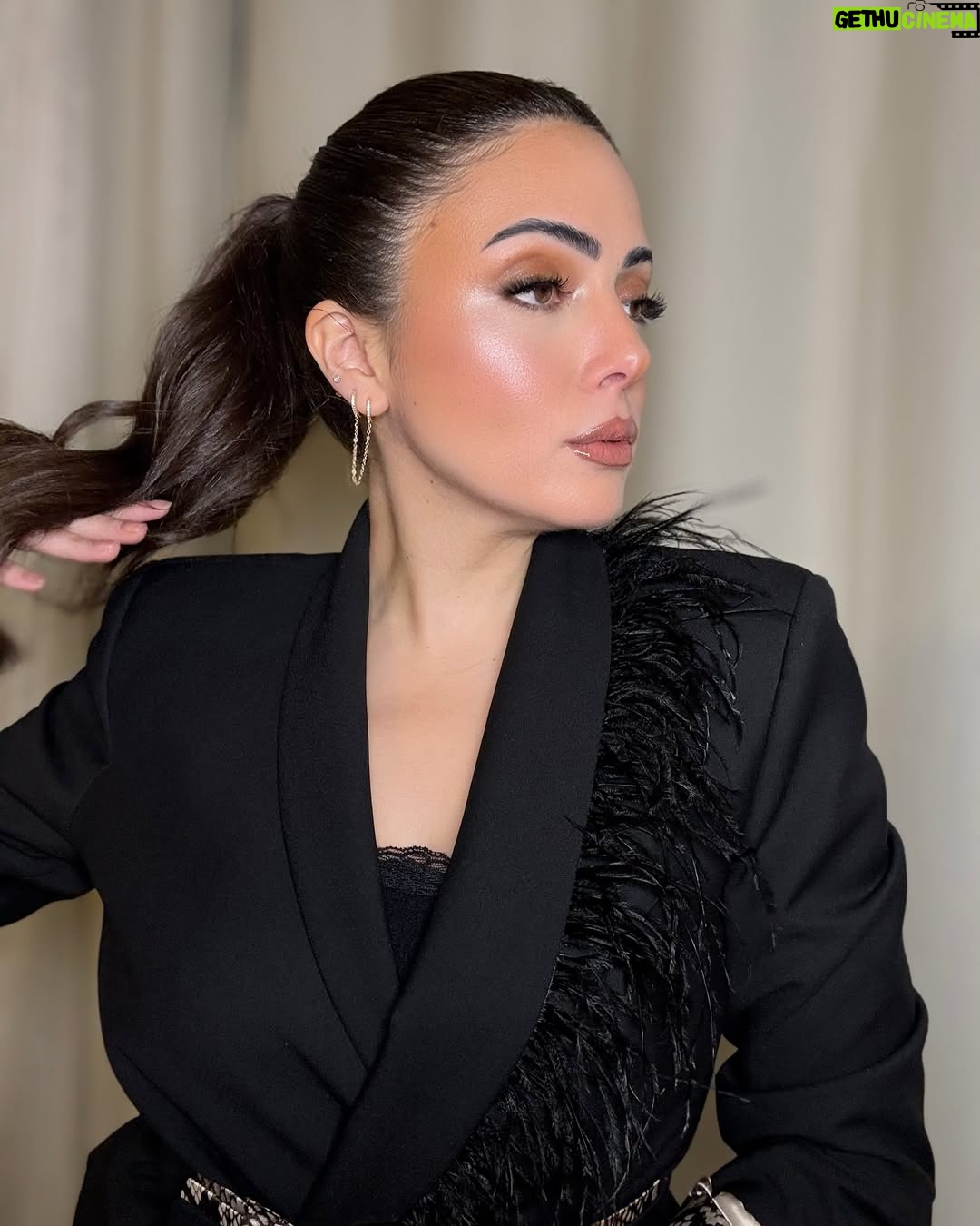 Weaam Magdy - 29.1K Likes - About last Night♥️✨
Makeup @habiba_azkoul11 
Hair @fady_adel_hair_stylist 
Balzer dress @lablancaegypt 
Styled by @styledbymasha