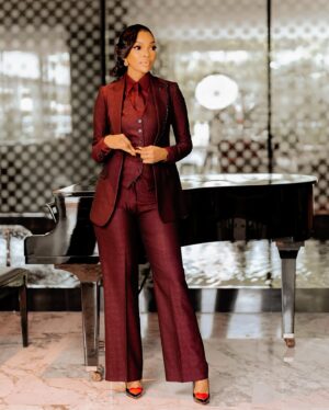 Wema Sepetu Instagram - FlashBack Friday... cc @w.a.s.h.o.o
Suited by @jm_international_collection
FaceBeat from my Baby @cherrysuzie