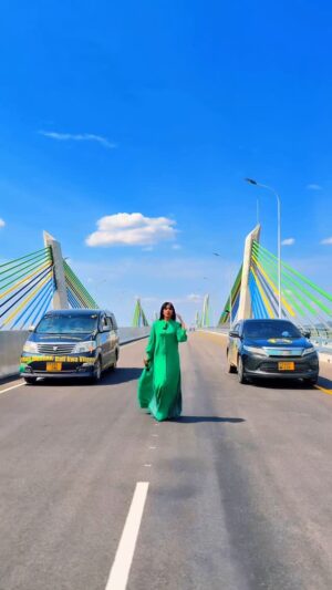 Wema Sepetu Instagram - Daraja la JP Magufuli lilioko Busisi linaenda kufunguliwa Leo... Mgeni Rasmi akiwa Tanzanite Lady Her Excellency Dr Samia Suluhu Hassan...
Daraja hili linaenda kuwa Fursa kwa Wanawake, Vijana na wafanya Biashara... Ni Daraja kubwa lenye urefu wa 3km... Linaenda kurahisisha kila kitu...
Tunafanya nn...? Tunatick...!!! Octoba Tunatick...✅✅✅