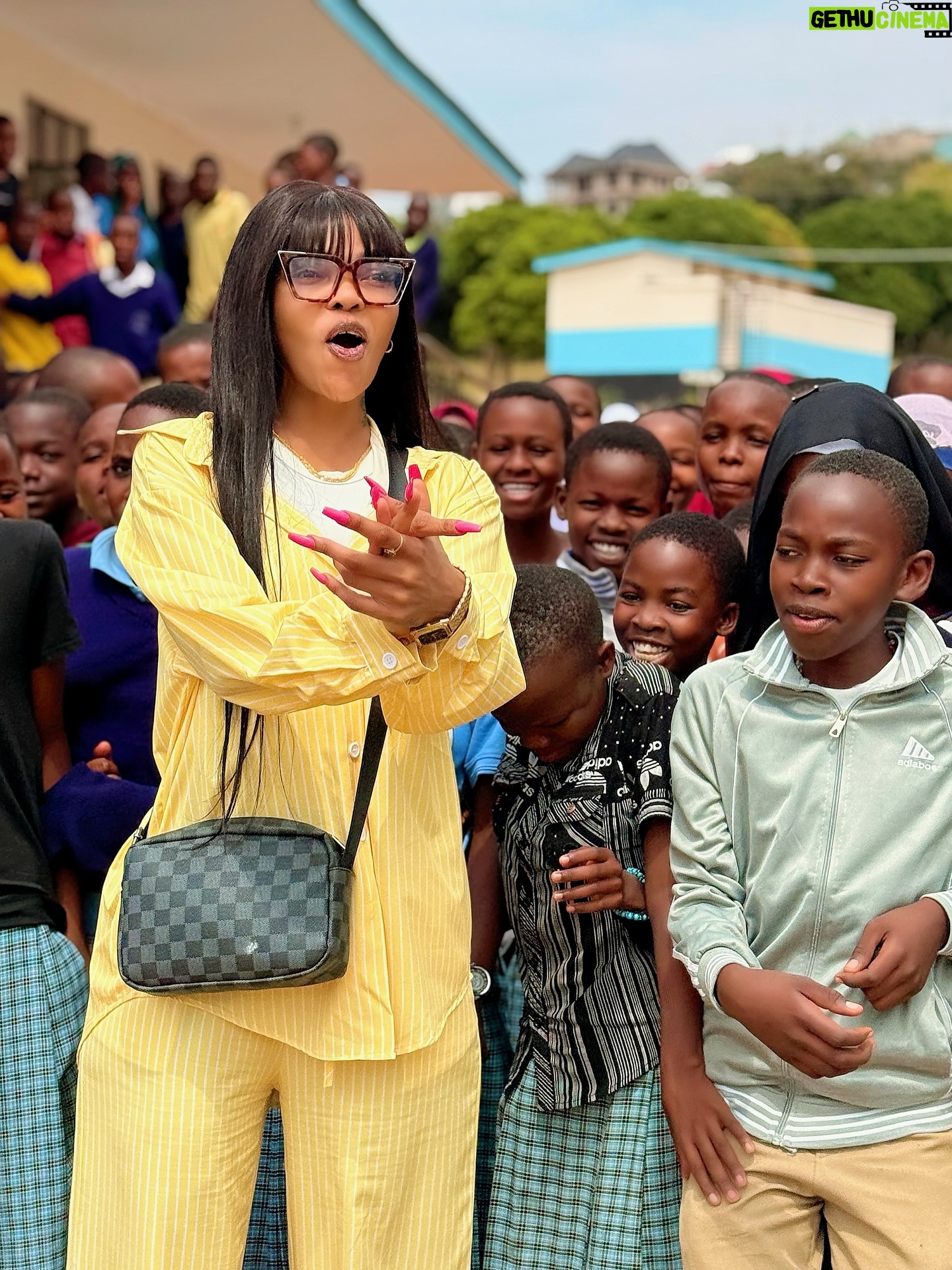 Wema Sepetu - 31.5K Likes - Mwisho wa siku Wema wa Mama lazima uonekane tu.... Aluta Continua..... Kanda ya Kaskazini, Tunakuja huko kuona Kazi nzuri alioifanya Namba moja.... Rais wa Jamhuri ya Muungano wa Tanzania Mama Samia Suluhu Hassan.... 🥰🥰🥰