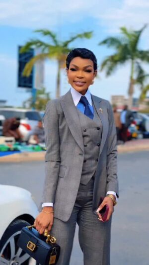 Wema Sepetu Instagram - Mkurugenzi wa Taasis ya Wema wa Mama nilipohudhuria shughuli ya CCM Gala Dinner 2025 earlier today...
Dressed by @jm_international_collection
FaceBeat from @cherrysuzie
Haired by @bonita_saloon