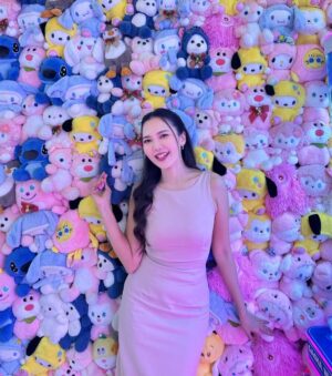 Wint Yamone Naing Instagram - ချစ်စရာ့အရွယ်ကစားကြမယ် 🌸