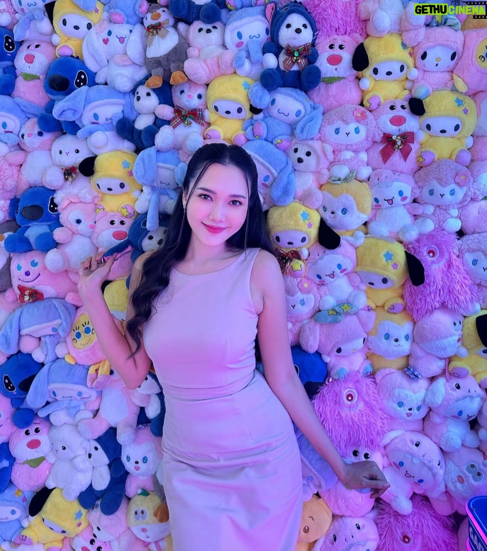 Wint Yamone Naing - 535 Likes - ချစ်စရာ့အရွယ်ကစားကြမယ် 🌸