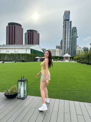 Wint Yamone Naing Instagram - အသည်းနှလုံးလေး မင်းအပိုင်ယူ 🍋🟩🍋 #MoMo #wintyamonenaing